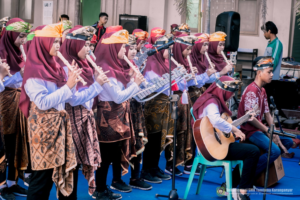 Seni dan Budaya